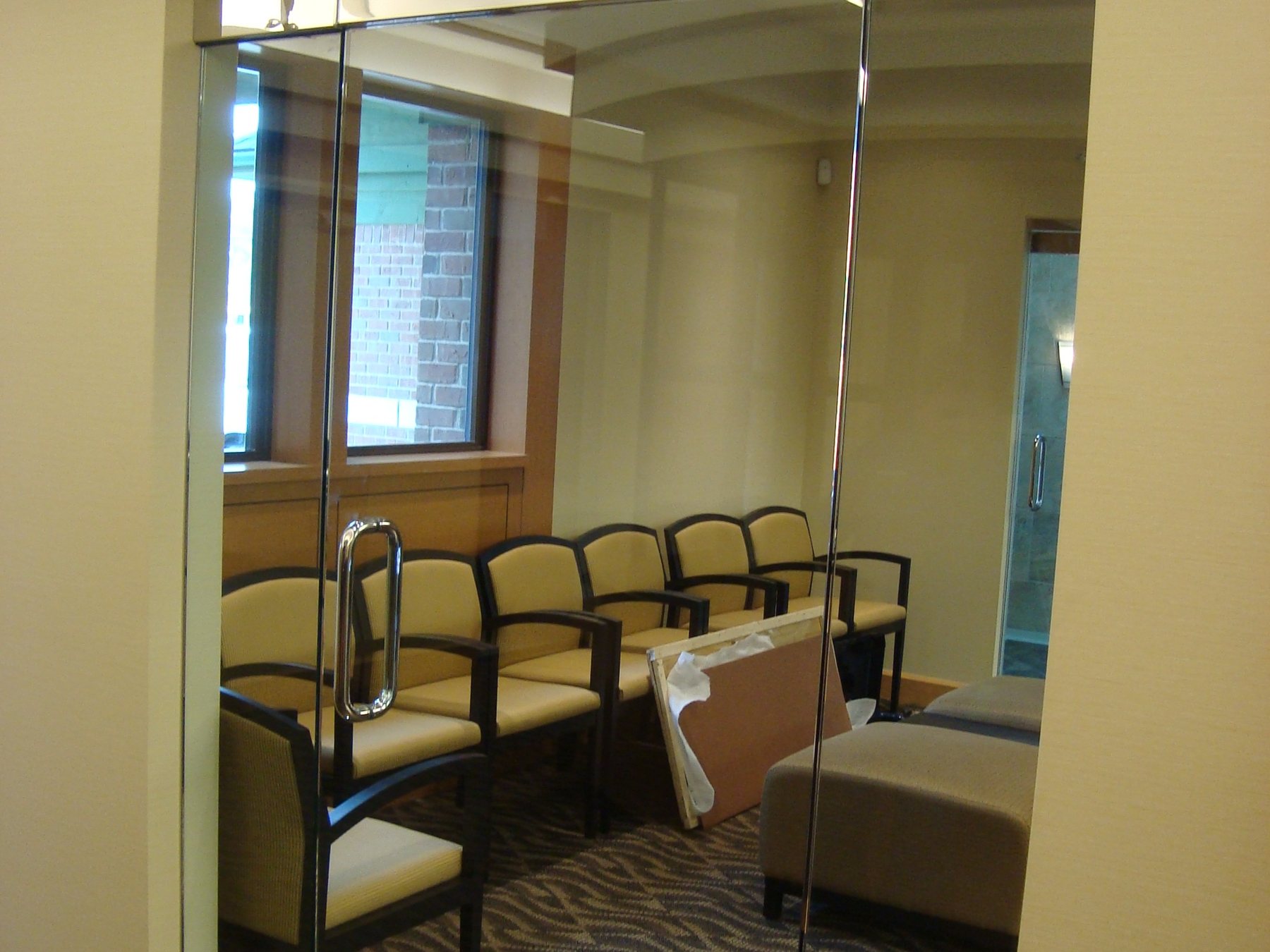 Frameless commercial glass doors